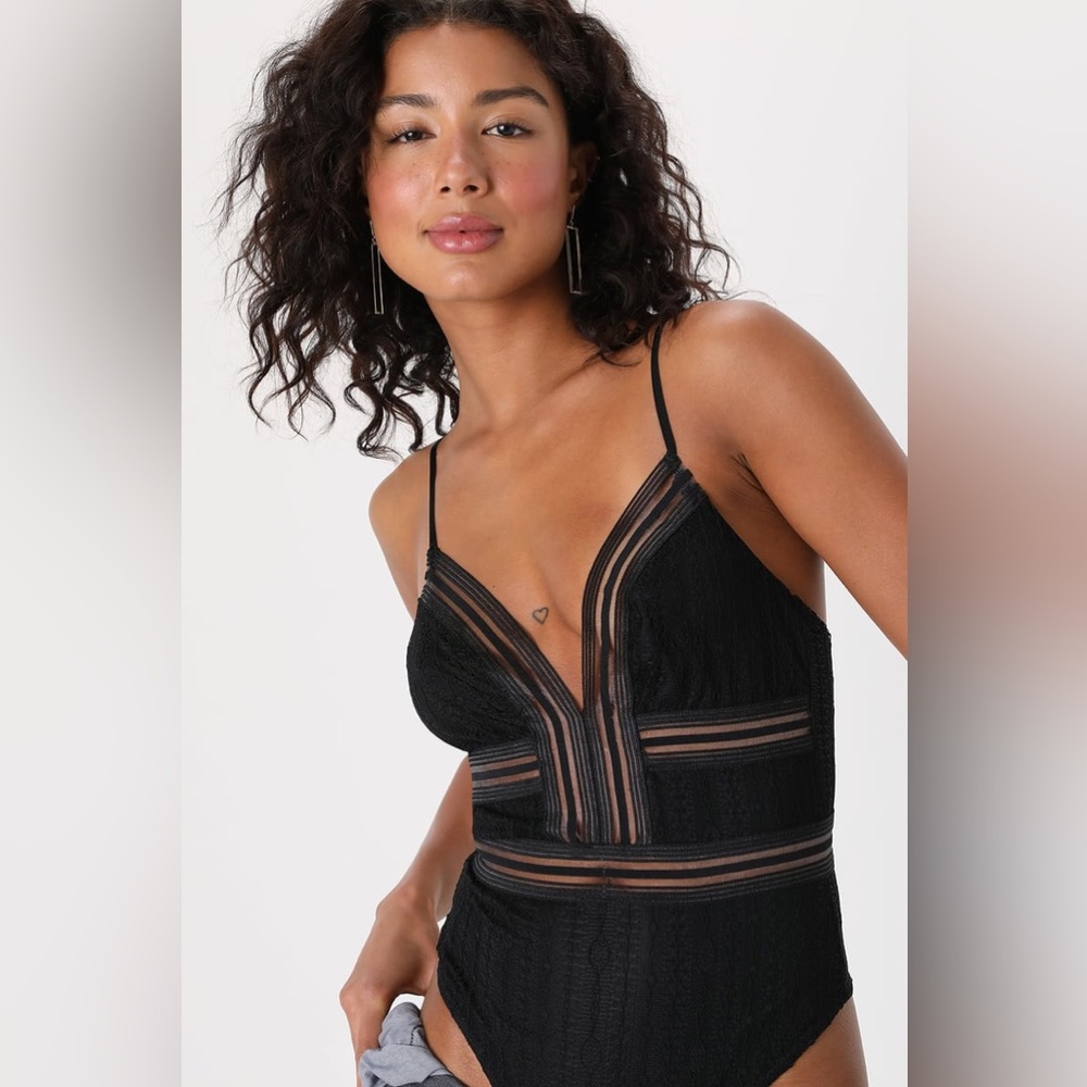 Lulus Casita Black Lace Sleeveless Bodysuit